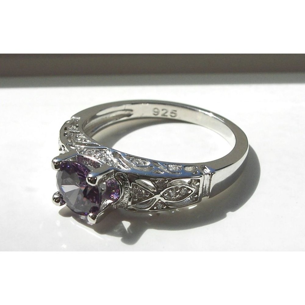 925 STERLING SILVER Round Cut Simulated Amethyst Cubic Zirconia Ring - Picture 9 of 16